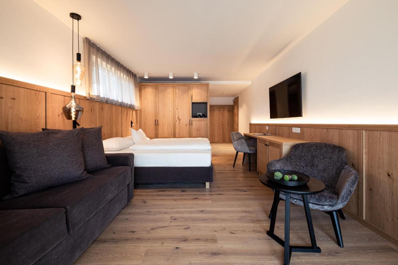 B&B Boutiquehotel Clara Brunico Bagian luar foto