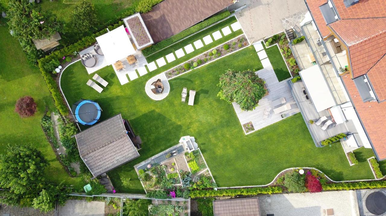 B&B Boutiquehotel Clara Brunico Bagian luar foto